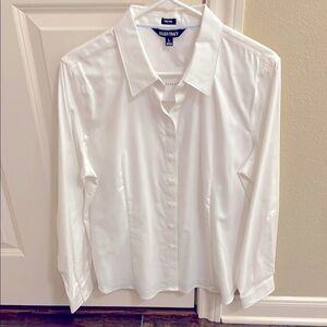 Ellen Tracy - Non-Iron Women’s blouse